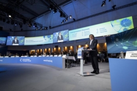 Help20us20help20you20IRU20tells20transport20ministers20at20ITF20Summit.jpg